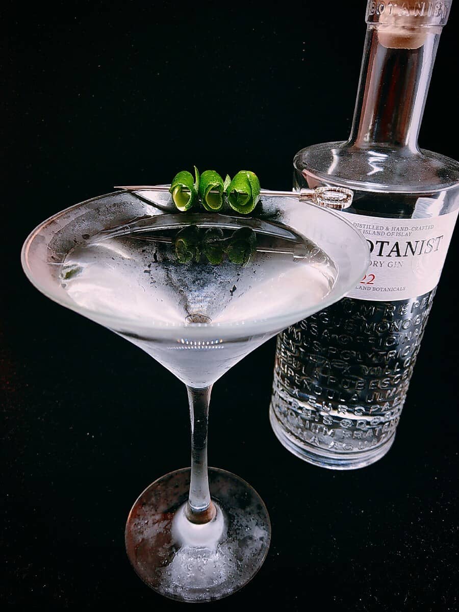 世界冠軍調酒學｜50 杯經典與台灣風味雞尾酒