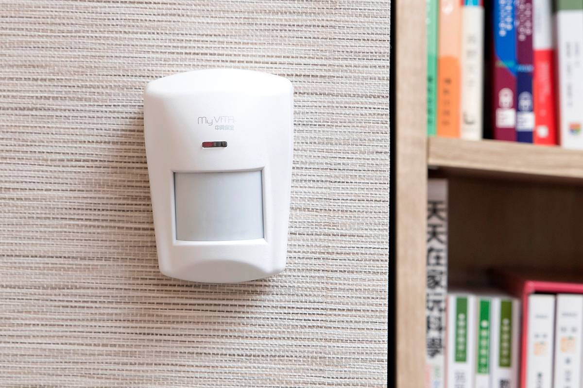 體溫感知器可連動燈光，半夜起床上廁所不用摸黑。