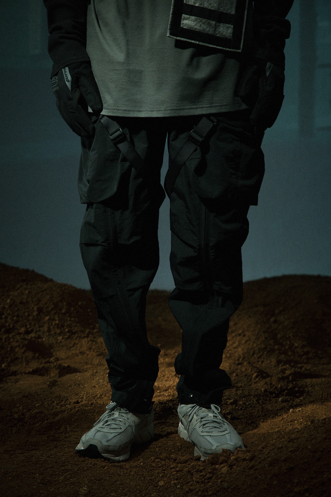 20S-ES-PL01-BL
Locator Cargo Flight Trousers LV-II