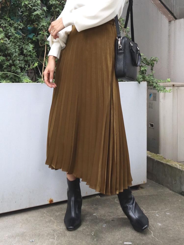 EMODA 
光澤感百褶長裙
