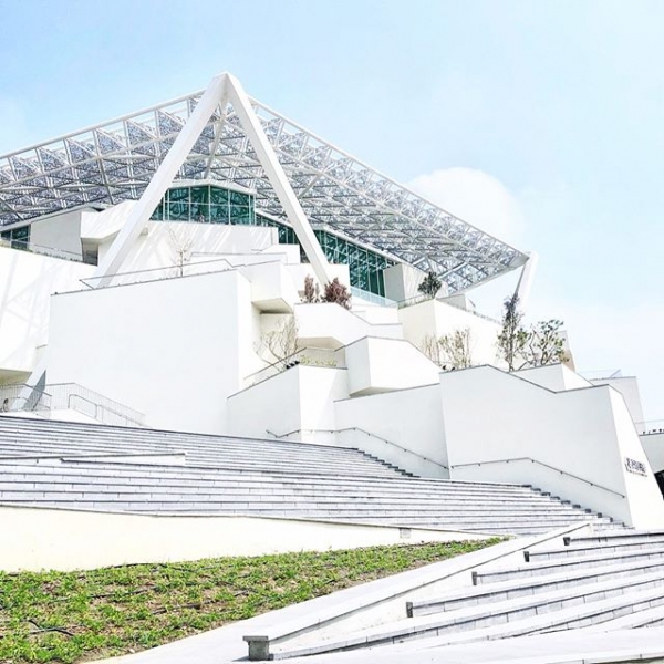 台南市立美術館